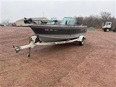 1991 Lund American Motor Boat & ShoreLand'r Trailer + Accessories 