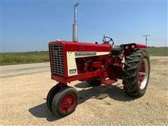 1971 International 656 2WD Tractor 