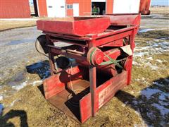 A.T. Ferrell & Co Clipper Grain Cleaner 