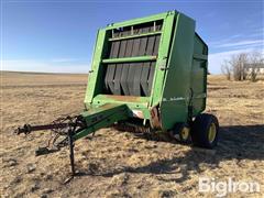 John Deere 530 Round Baler 