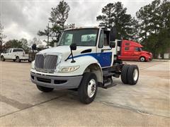 2005 International 4400 Day Cab Truck Tractor 