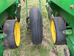 items/1b566470b322ee11a81c000d3a61103f/johndeere7000planter-171_18cfb13e415245e392c7dddcde72c8db.jpg