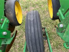 items/1b566470b322ee11a81c000d3a61103f/johndeere7000planter-171_a62ac7814ff6430d8e5e779910448e10.jpg