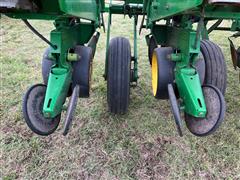 items/1b566470b322ee11a81c000d3a61103f/johndeere7000planter-171_e716cecd35c84c28b475a74ebc2e55fe.jpg