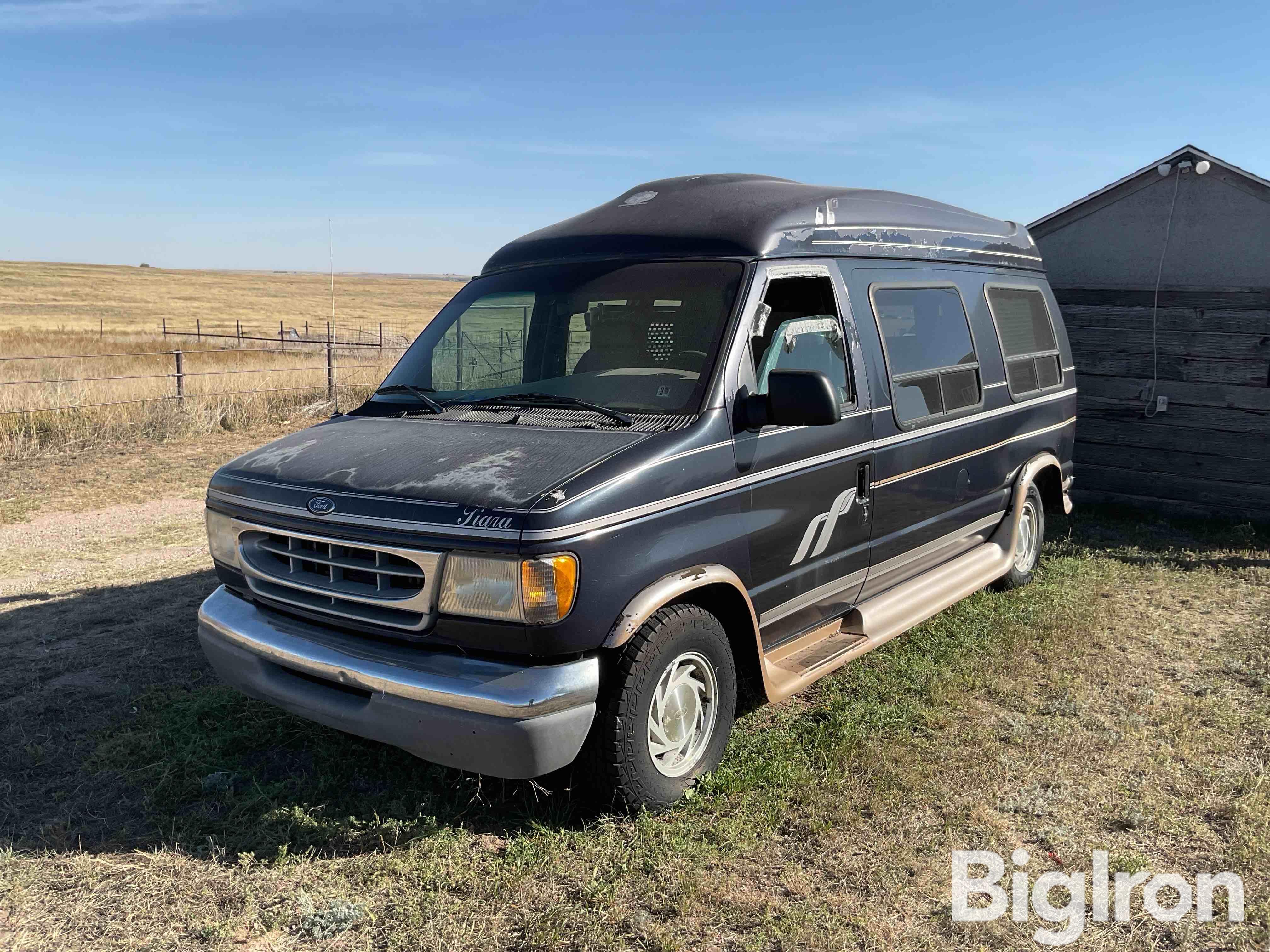 2000 Ford E150 Econoline Handicap Conversion Van 