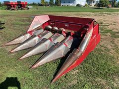 1981 International 843 4R30" Corn Header 