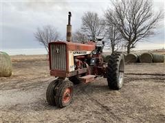 1964 Farmall 706 2WD Tractor 