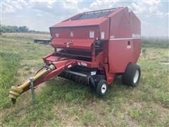 New Idea 4865 Round Baler 