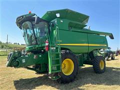 2013 John Deere S550 2WD Combine 