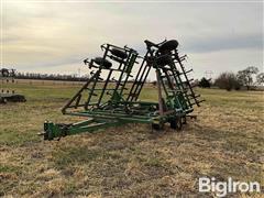 John Deere 960 Cultivator 