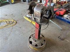 Black & Decker Heavy Duty Bench Grinder 