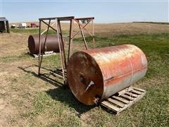 300 Gallon Fuel Tank & Stand 