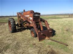 Farmall 560 LP 2WD Tractor W/Front End Loader 
