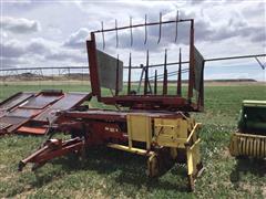 New Holland 1033 Stack Wagon 