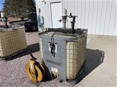 Graco Oil Tank, Pump, Meter, And Hose Reel 
