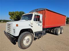 1985 International S1955 T/A Grain Truck 