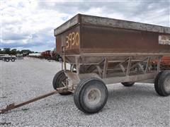 M&W Gravity Wagon 