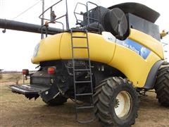 items/1dc4b355c087ec11b8210003fff90bee/2008newhollandcr9070combine-3_2d3458f3dde344429304bf75234109e2.jpg