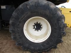 items/1dc4b355c087ec11b8210003fff90bee/2008newhollandcr9070combine-3_93c734797edc4dad8ceeada28616b979.jpg