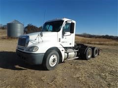 2005 Freightliner Columbia 120 T/A Truck Tractor 