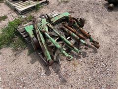 items/1de5e0e5b045ee11a81c000d3ad3feaa/johndeere3pointarmsquickhitch-2_9709a73051124364aca2f1484935c718.jpg