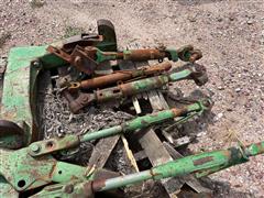 items/1de5e0e5b045ee11a81c000d3ad3feaa/johndeere3pointarmsquickhitch-2_ff60e879422f4857a9b0d5b519963110.jpg