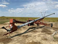 Hutchinson / Mayrath 10" X 60' Auger W/Swing Hopper 