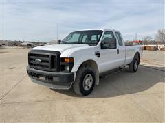 2008 Ford F350 XL Super Duty 4x4 Extended Cab Pickup 