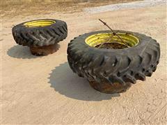 John Deere 380/85R35 Tires/Rims 