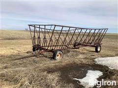 Round Bale Feed Wagon 