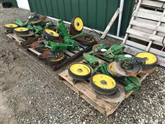 John Deere Frame Mounted Liquid Fertilizer Openers 