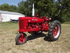 1940 Farmall M 2WD Tractor 