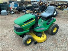 John Deere LA120 Riding Lawn Mower 