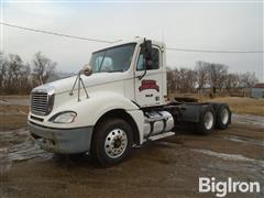 2004 Freightliner Columbia 120 T/A Truck Tractor 