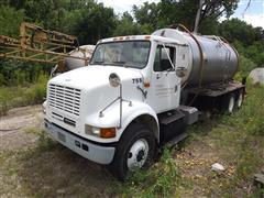 1998 International 8100 Tri/A Liquid Fertilizer Tender Truck (Wrecked) 