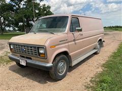 1987 Ford E250 2WD Van 
