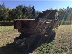 Farmhand H316A Square Bale Feeder 