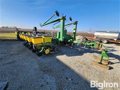 1994 John Deere 7200D 16R30" Planter 