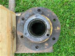 John Deere 3020 Pedestal & Hub 