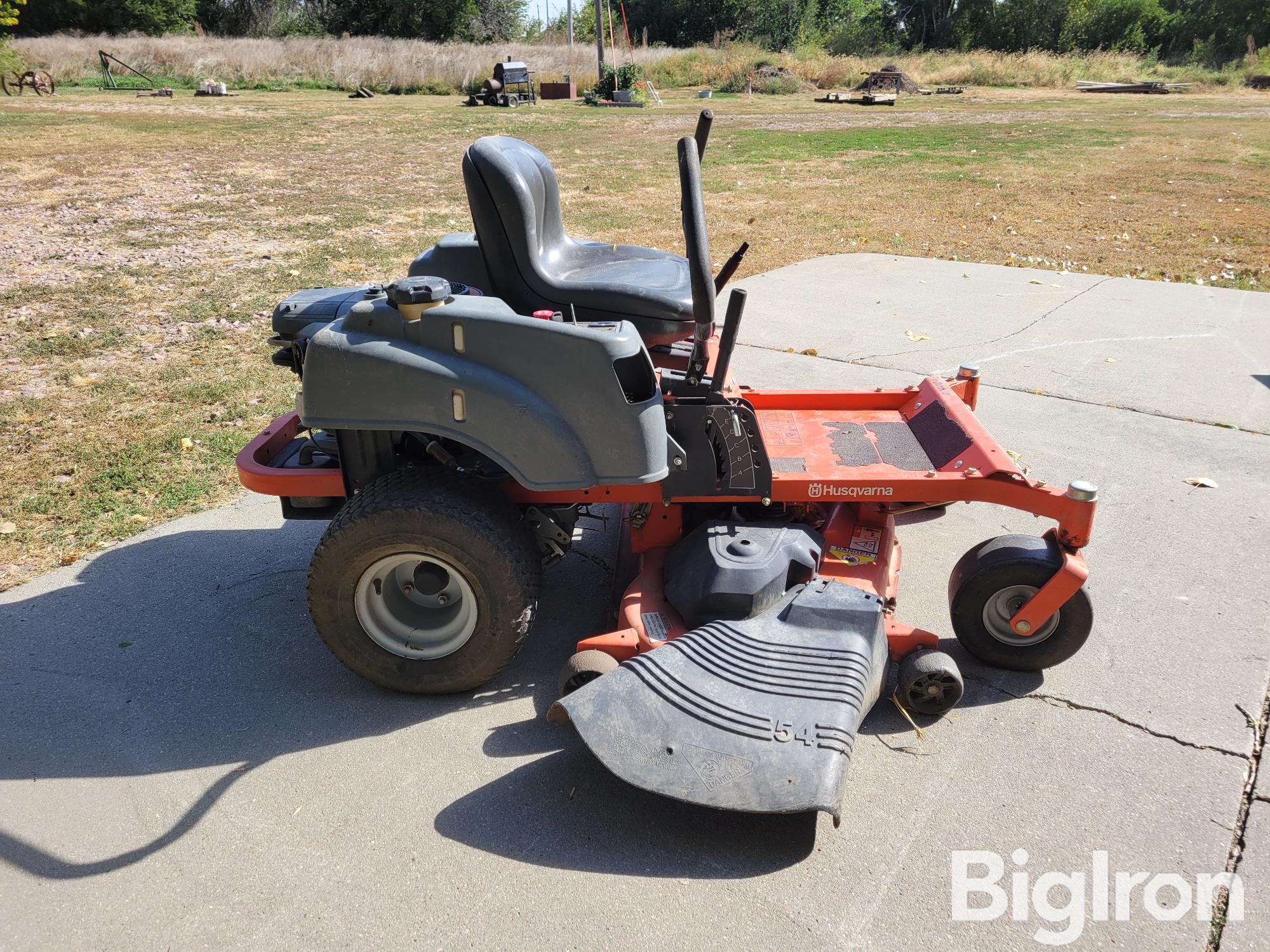 items/2099b2d06486ef119443000d3acfdee0/husqvarnarz5424zeroturnmower-2_675771c3f2fb4cc5a9958c91d9f1ab1d.jpg