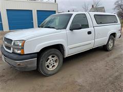 2004 Chevrolet Silverado 1500 LS 4x4 Pickup 