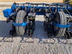 items/210ee511eb6fed11a76e0003fff934d4/kinze49002-pt24r30planter_0170f8201887476790d63d30217bceb4.jpg