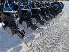 items/210ee511eb6fed11a76e0003fff934d4/kinze49002-pt24r30planter_4f2959ac07504d7799c12c0c0a164269.jpg