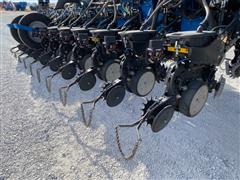 items/210ee511eb6fed11a76e0003fff934d4/kinze49002-pt24r30planter_a1c3608a48fd4485abdf5e0cf3d49f07.jpg