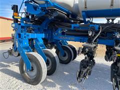 items/210ee511eb6fed11a76e0003fff934d4/kinze49002-pt24r30planter_bb58bbe8927043c6a52cbdac3b0217c0.jpg