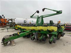 John Deere 1760 MaxEmerge Plus 12R30” Planter 