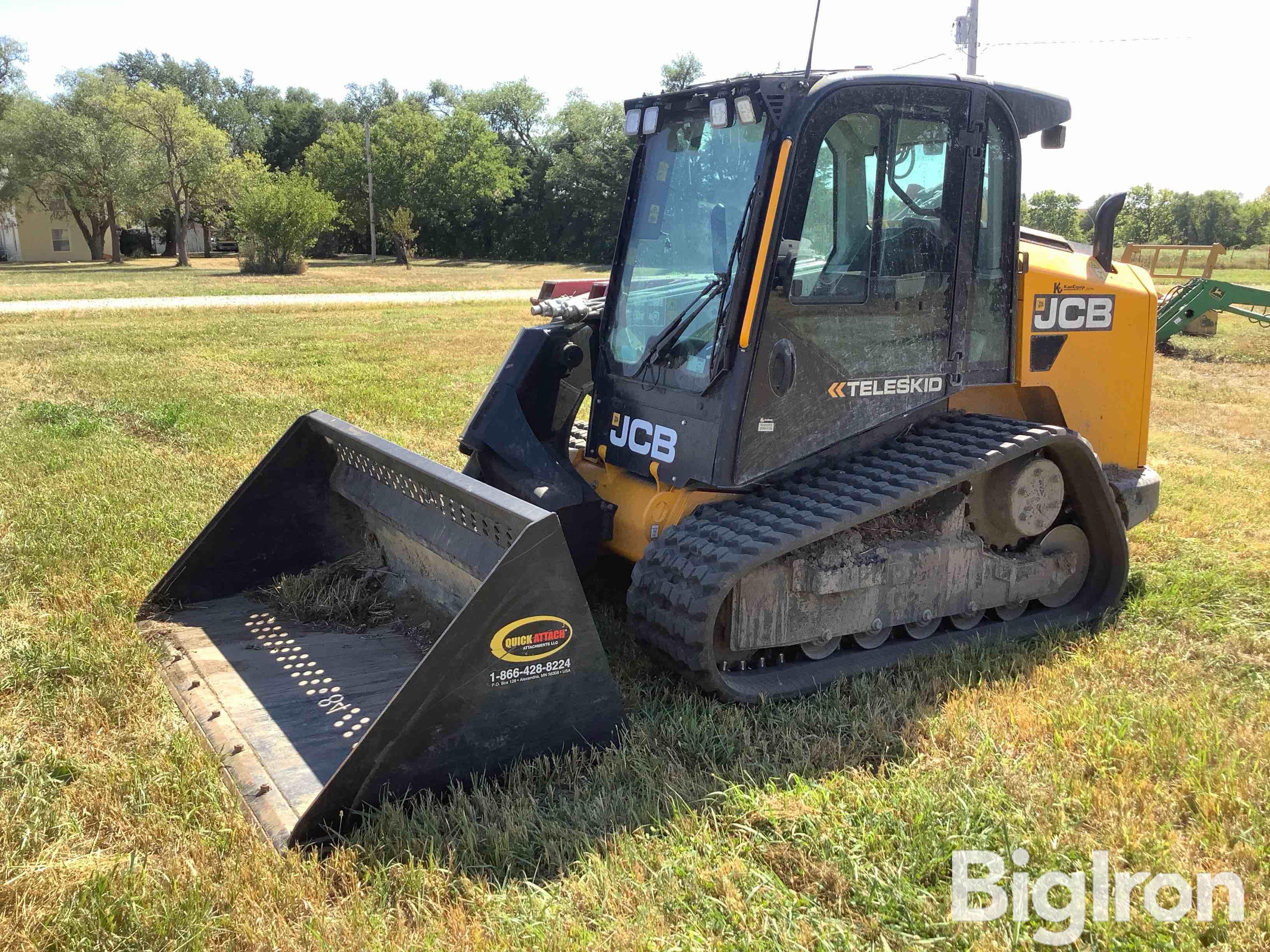 2023 JCB 3TS-8T TeleSkid Compact Track Loader 