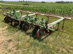 John Deere 4R36 Go Dig Cultivator/Disc Hiller 