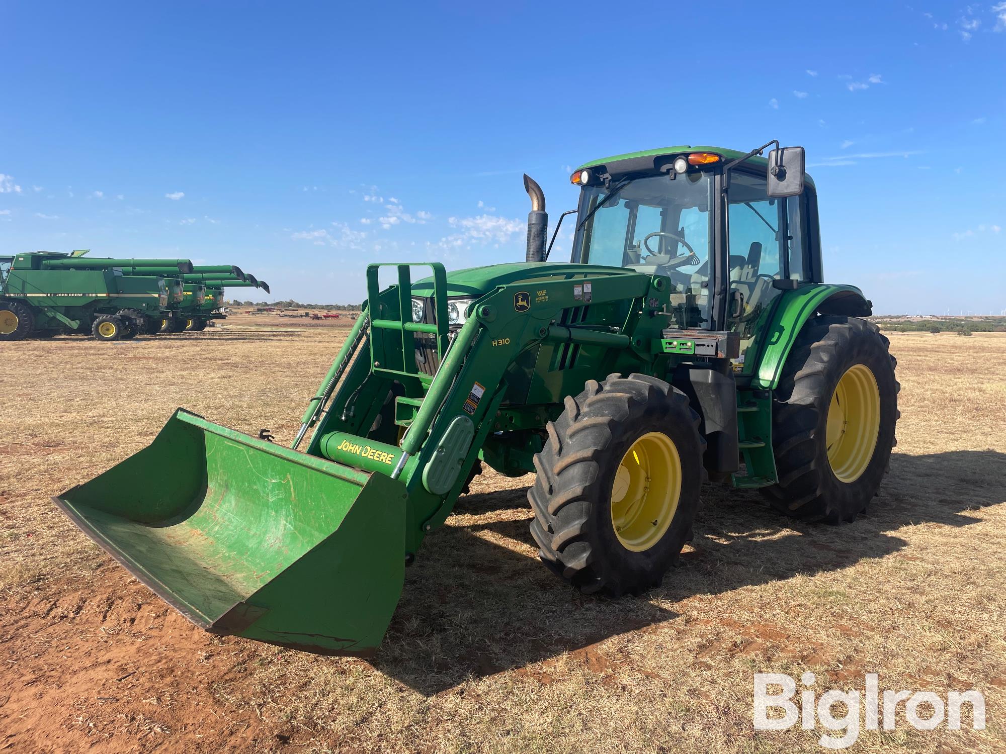 2013 John Deere 6105M MFWD Tractor W/Loader 