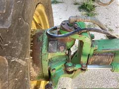 items/21852fd7f651ef11b4ad0022488ff517/1998johndeere6650selfpropelledforageharvester_4126655c29d3459b87311c16247c94fb.jpg